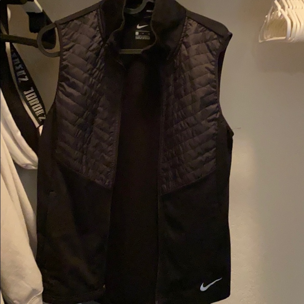 Nike running vest